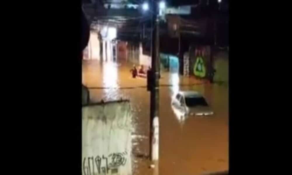 Enchentes atingem cidades em SP